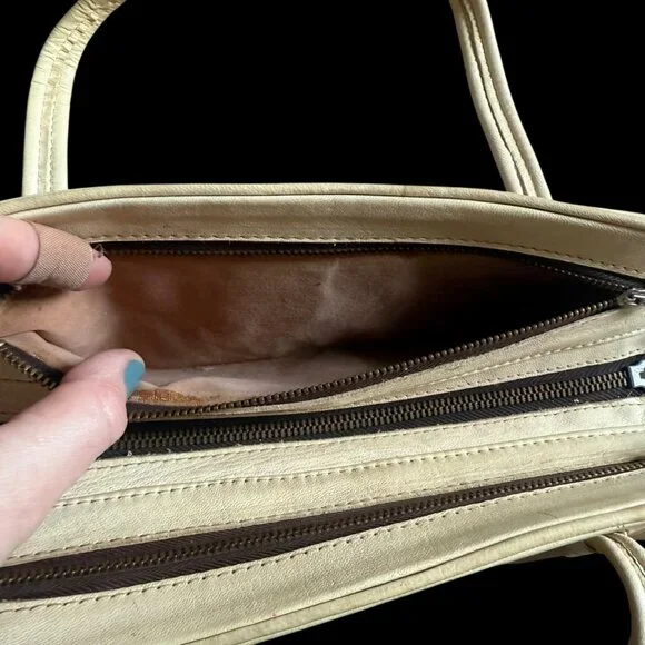 Vintage Leather Tooled Handbag Purse Ivory Western Ideal Zipper Cream - Picture 11 of 13